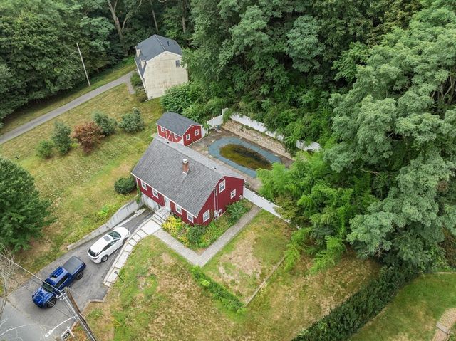 225 Golden Hill Ave, Haverhill, MA 01830