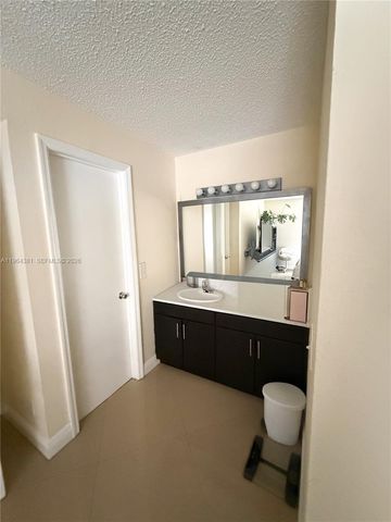 13060 Vista Isles Dr 223, Sunrise, FL 33325