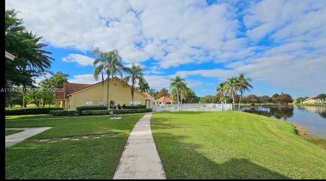13060 Vista Isles Dr 223, Sunrise, FL 33325