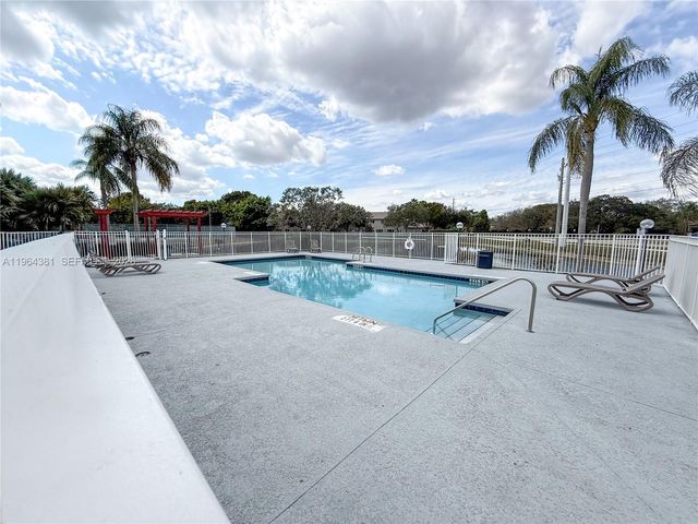 13060 Vista Isles Dr 223, Sunrise, FL 33325