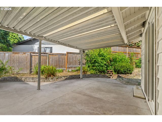 1785 STARLIGHT Dr, Salem, OR 97304