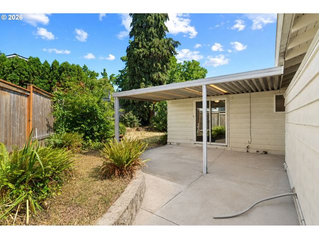 1785 STARLIGHT Dr, Salem, OR 97304