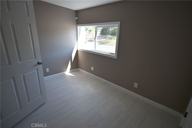 305 Civic Center Drive, Vista, CA 92084