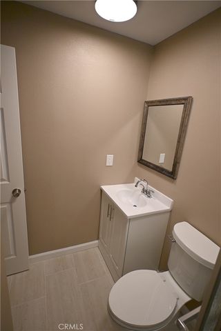 305 Civic Center Drive, Vista, CA 92084