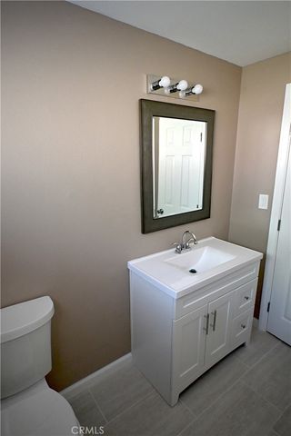 305 Civic Center Drive, Vista, CA 92084