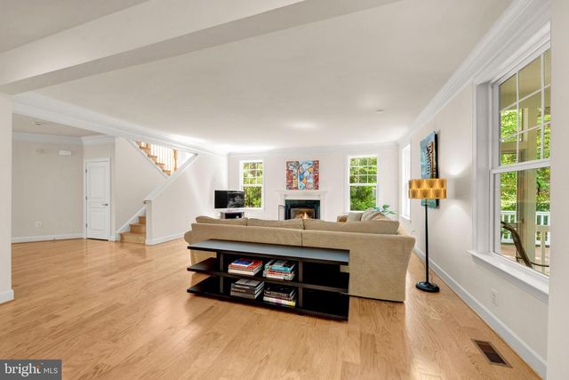 2020 RHODE ISLAND AVE, Mclean, VA 22101