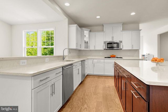 2020 RHODE ISLAND AVE, Mclean, VA 22101