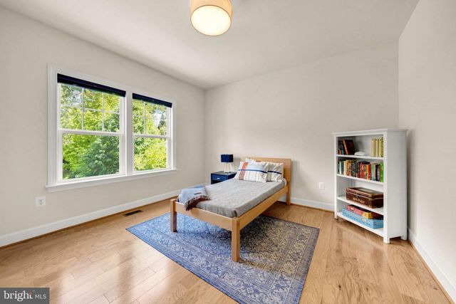 2020 RHODE ISLAND AVE, Mclean, VA 22101