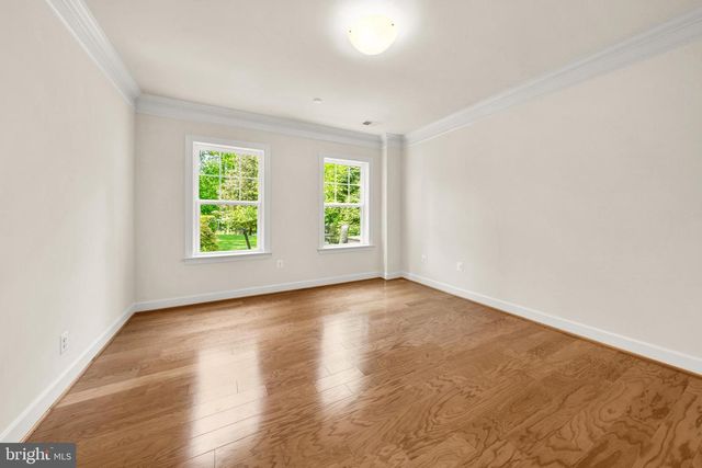 2020 RHODE ISLAND AVE, Mclean, VA 22101