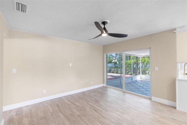 5901 DENVER STREET NE, St Petersburg, FL 33703