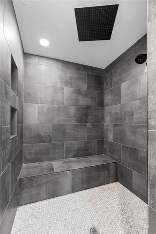 5901 DENVER STREET NE, St Petersburg, FL 33703