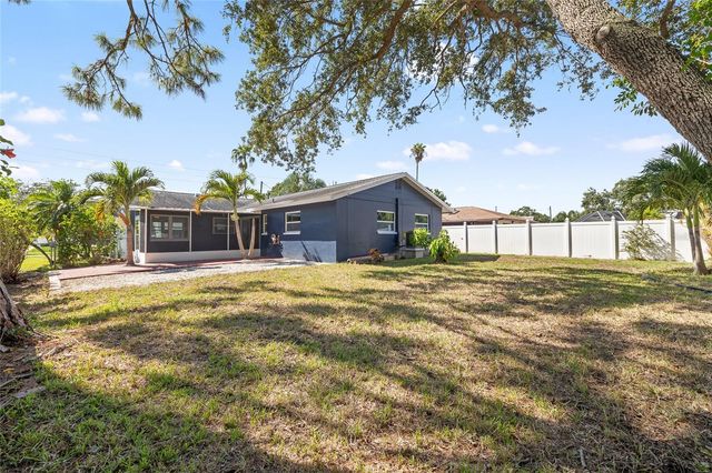 5901 DENVER STREET NE, St Petersburg, FL 33703