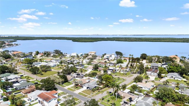 5901 DENVER STREET NE, St Petersburg, FL 33703