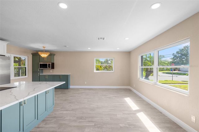 5901 DENVER STREET NE, St Petersburg, FL 33703