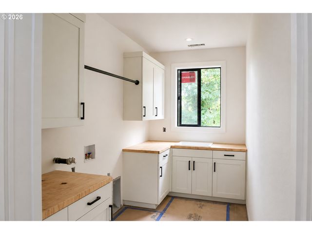 4620 Sw CULLEN Blvd, Portland, OR 97221