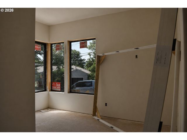 4620 Sw CULLEN Blvd, Portland, OR 97221