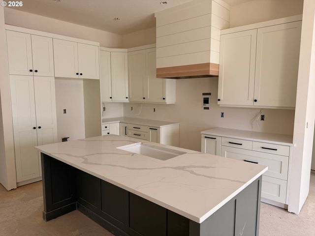 4620 Sw CULLEN Blvd, Portland, OR 97221