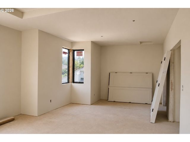 4620 Sw CULLEN Blvd, Portland, OR 97221