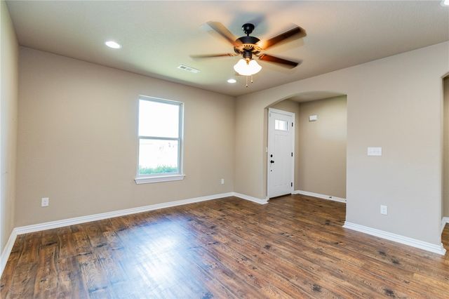 1640 Seattle Slew Street, Prairie Grove, AR 72753