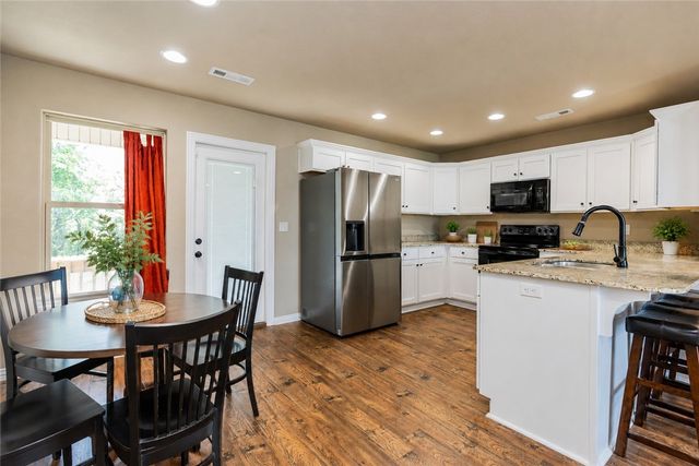 1640 Seattle Slew Street, Prairie Grove, AR 72753