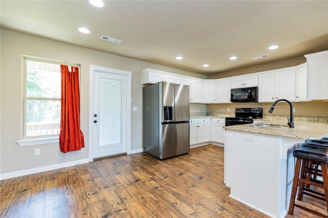 1640 Seattle Slew Street, Prairie Grove, AR 72753
