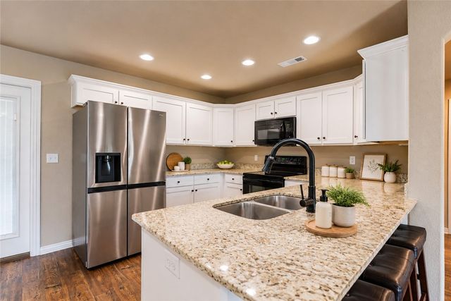 1640 Seattle Slew Street, Prairie Grove, AR 72753