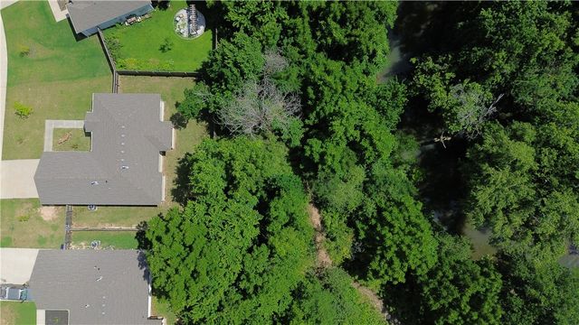 1640 Seattle Slew Street, Prairie Grove, AR 72753