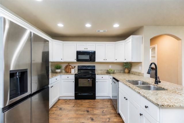 1640 Seattle Slew Street, Prairie Grove, AR 72753
