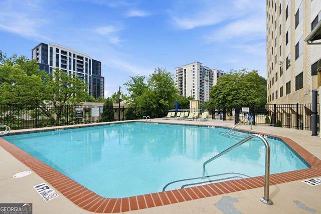 2479 Peachtree Road NE 303, Atlanta, GA 30305