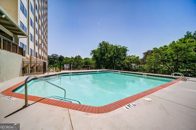 2479 Peachtree Road NE 303, Atlanta, GA 30305
