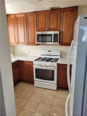 1220 E 121st, Los Angeles, CA 90059