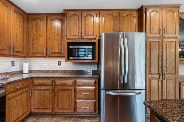 2842 MAYFLOWER ROAD, Green Bay, WI 54311