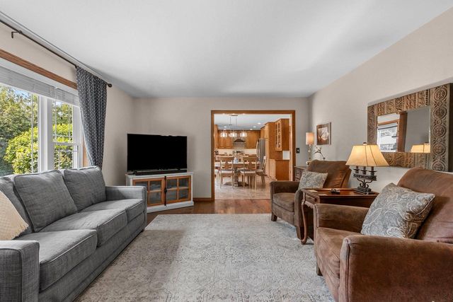 2842 MAYFLOWER ROAD, Green Bay, WI 54311