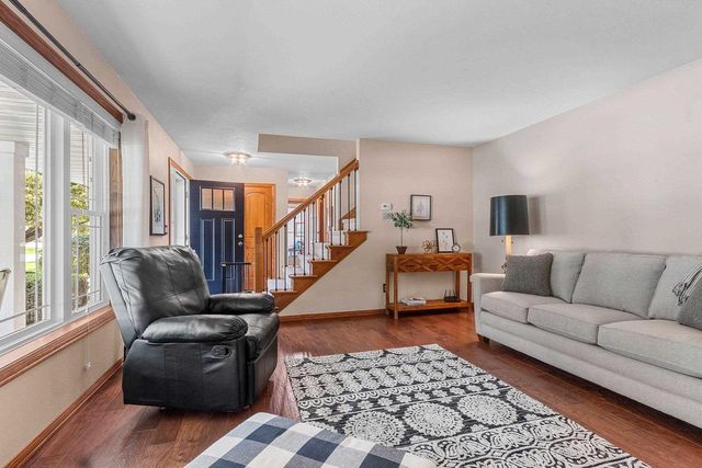 2842 MAYFLOWER ROAD, Green Bay, WI 54311