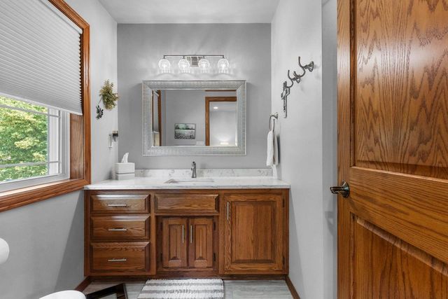 2842 MAYFLOWER ROAD, Green Bay, WI 54311