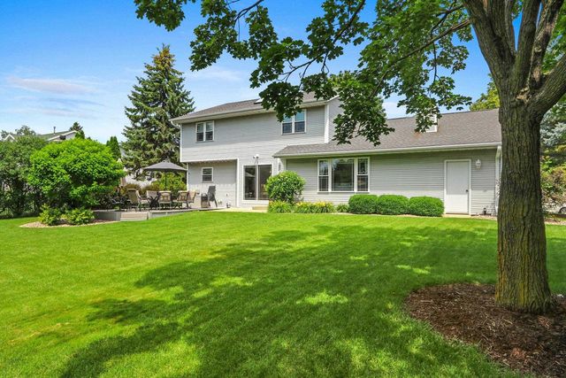 2842 MAYFLOWER ROAD, Green Bay, WI 54311