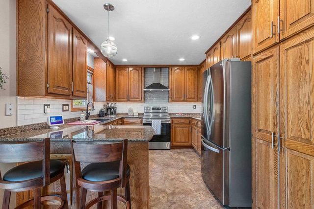 2842 MAYFLOWER ROAD, Green Bay, WI 54311