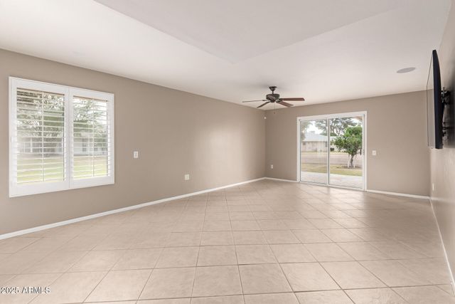 9871 W COUNTRY CLUB Court, Sun City, AZ 85373