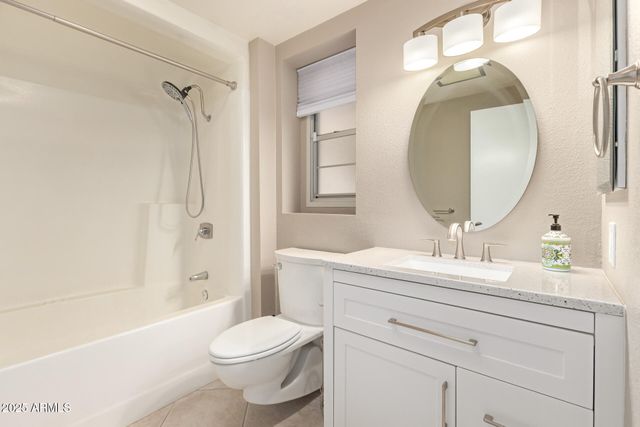 9871 W COUNTRY CLUB Court, Sun City, AZ 85373