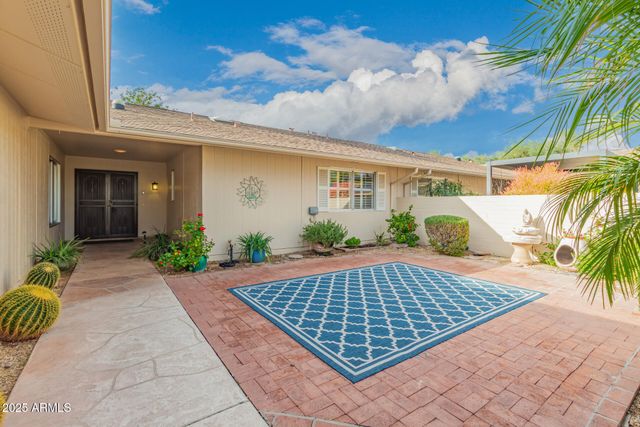 9871 W COUNTRY CLUB Court, Sun City, AZ 85373