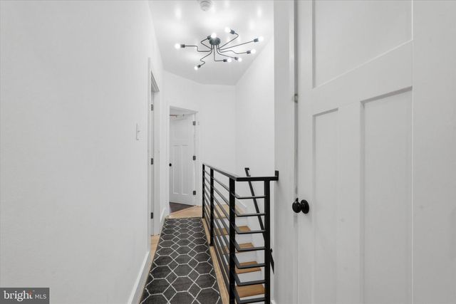 1582 E HEWSON ST, Philadelphia, PA 19125