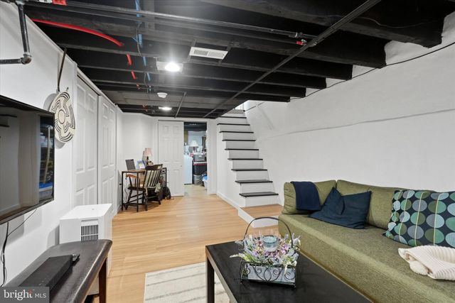 1582 E HEWSON ST, Philadelphia, PA 19125