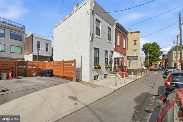 1582 E HEWSON ST, Philadelphia, PA 19125