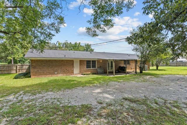 101 Bridlewood Circle, Dothan, AL 36301