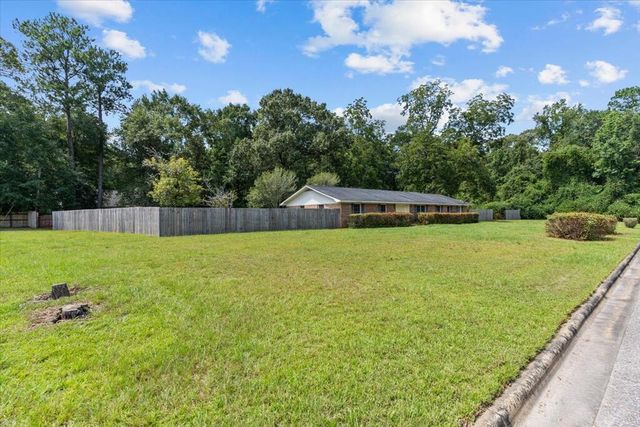 101 Bridlewood Circle, Dothan, AL 36301
