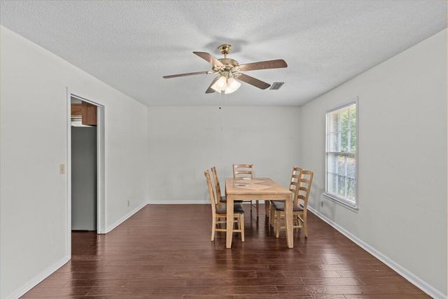 101 Bridlewood Circle, Dothan, AL 36301