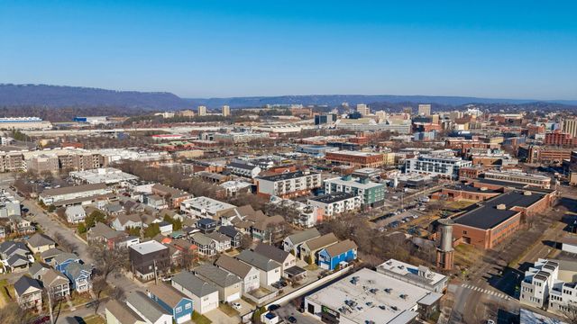 131 W 17th Street, Chattanooga, TN 37408