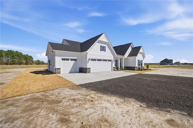 109 Backwoods LN, Moyock, NC 27958