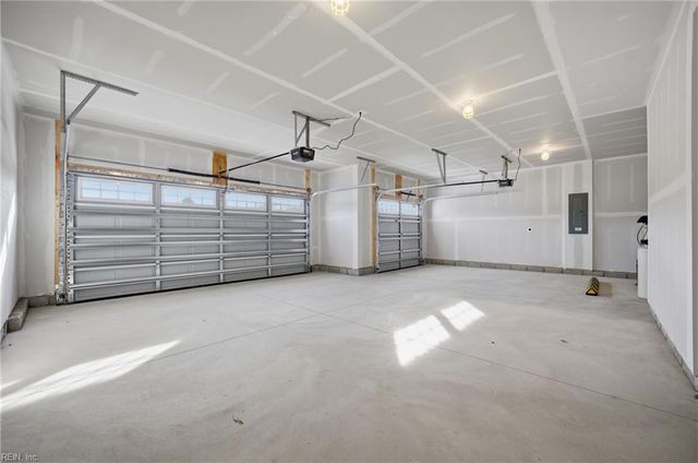 109 Backwoods LN, Moyock, NC 27958