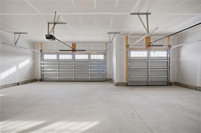 109 Backwoods LN, Moyock, NC 27958